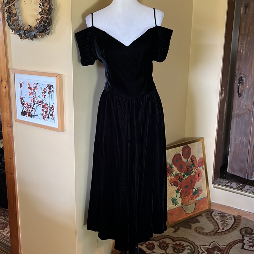 Vtg 80's MODA INTERNAL Size 14 Velvet Dress Sweetheart Neckline OffShoulder Sexy